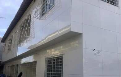 Imagem: O apartamento possui 3 Dormitórios e 2 Banheiros e está localizado