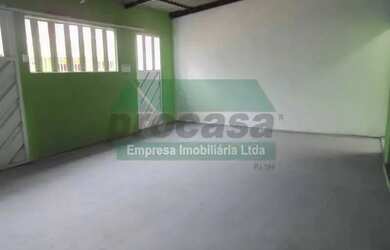 Imagem: A casa possui 2 Dormitórios, 1 Banheiro, 1 Vaga na garagem