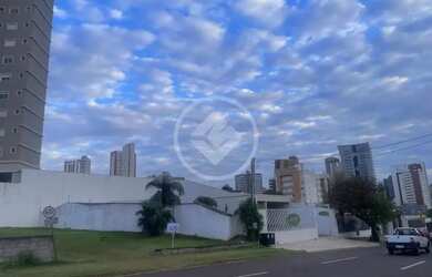 Imagem: O terreno possui 560m² de Área e está localizado em Centro