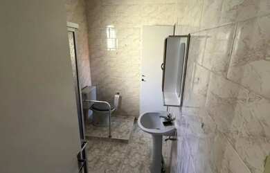 Imagem 6: Alugo casa. Varanda, 1 Banheiroe1 Dormitório