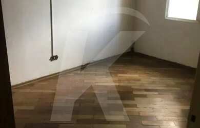 Imagem: A casa possui 3 Dormitórios, 3 Banheiros, 2 Vagas na garagem