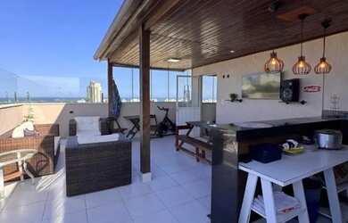 Imagem: O apartamento na cobertura possui 3 Dormitórios, 2 Banheiros