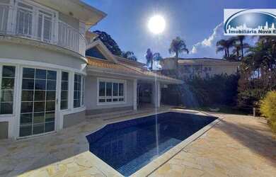 Imagem: A casa em condomínio possui 3 Dormitórios, 5 Banheiros, 4