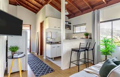 Imagem: O studio possui 1 Dormitório, 1 Banheiro, 1 Vaga na garagem