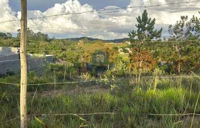 Imagem: O terreno possui 800m² de Área e está localizado em Estância
