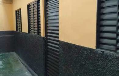 Imagem: A casa possui 3 Dormitórios, 1 Banheiro e 40m² de Área e