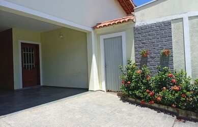 Imagem: Casa com 3 quartos à venda, 223 m² por R$ 750.000 - Parque