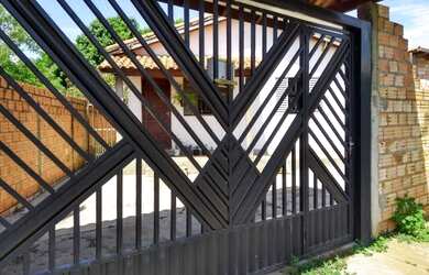 Imagem: A casa possui 2 Dormitórios, 56m² de Área e está localizado