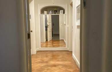 Imagem: O apartamento possui 4 Dormitórios, 5 Banheiros, 1 Vaga na