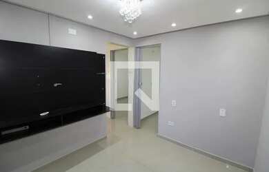 Imagem: O apartamento possui 2 Dormitórios, 1 Banheiro, 1 Vaga na garagem