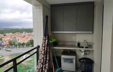 Imagem 7: Apartamento para venda tem 68 metros quadrados com 2 quartos em Calhau...
