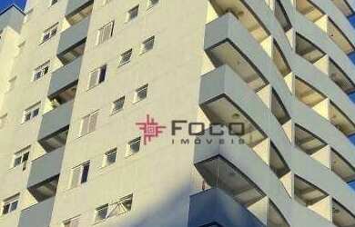 Imagem: O apartamento possui 3 Dormitórios, 1 Banheiro, 2 Vagas na