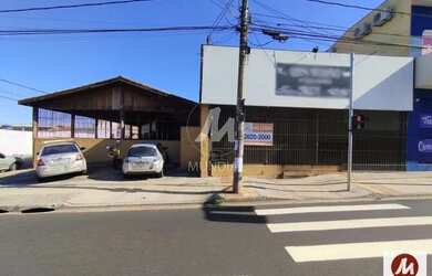 Imagem: O depósito possui 4 Vagas na garagem, 390m² de Área, Imóvel