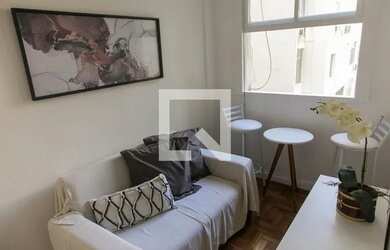 Imagem: O apartamento possui 1 Dormitório, 1 Banheiro, 37m² de Área