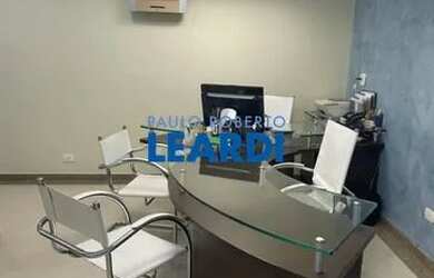 Imagem: O depósito possui 40m² de Área e está localizado em Santa