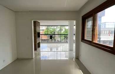 Imagem: O apartamento possui 3 Dormitórios, 1 Banheiro, 2 Vagas na