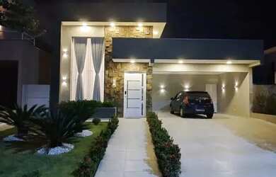 Imagem: A casa em condomínio possui 3 Dormitórios, 2 Banheiros, 4