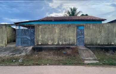 Imagem: A casa possui 2 Dormitórios, 1 Vaga na garagem e está localizado