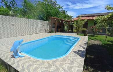 Imagem: A casa possui 2 Dormitórios, 2 Banheiros, 1 Vaga na garagem