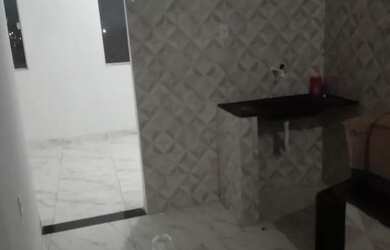 Imagem: A casa possui 2 Dormitórios, 1 Banheiro e está localizado