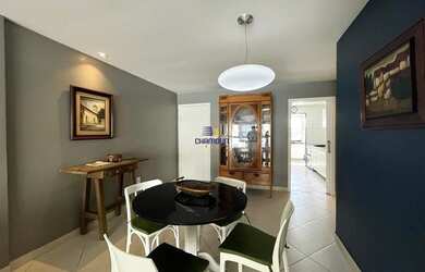 Imagem: O apartamento possui 3 Dormitórios, 5 Banheiros, 2 Vagas na