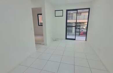 Imagem: O apartamento possui 2 Dormitórios, 2 Banheiros, 2 Vagas na