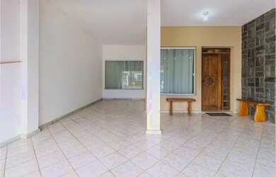 Imagem 1: A casa da BIke Casa com 5 dormitórios