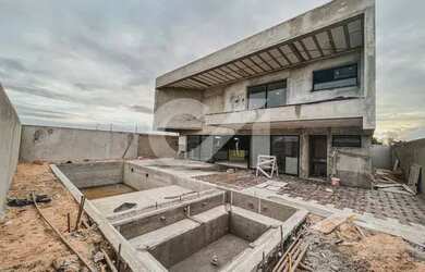 Imagem: A casa em condomínio possui 4 Dormitórios, 5 Banheiros, 4