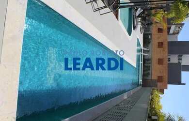 Imagem: O apartamento possui 3 Dormitórios, 1 Banheiro, 2 Vagas na