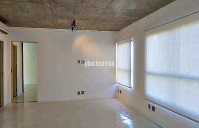 Imagem: O apartamento possui 1 Dormitório, 2 Banheiros, 1 Vaga na garagem