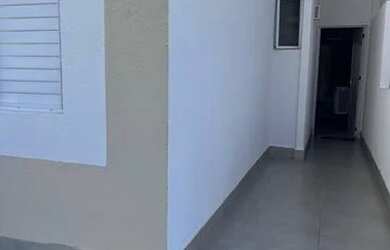 Imagem: A casa em condomínio possui 2 Dormitórios, 2 Banheiros, 2