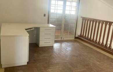 Imagem: A casa em condomínio possui 5 Dormitórios, 5 Banheiros, 5