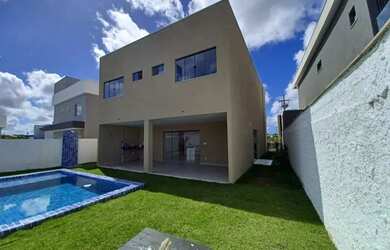 Imagem: A casa em condomínio possui 3 Dormitórios, 4 Banheiros, 300m²