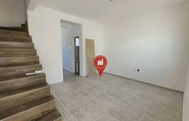 Imagem: A casa possui 2 Dormitórios, 1 Banheiro, 1 Vaga na garagem