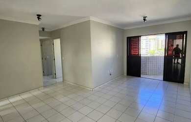 Imagem: O apartamento possui 3 Dormitórios, 2 Banheiros, 2 Vagas na