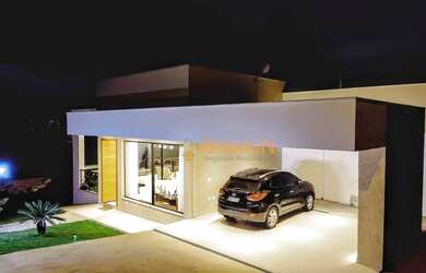 Imagem: A casa em condomínio possui 4 Dormitórios, 3 Banheiros, 2