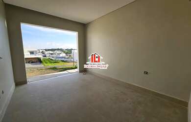 Imagem 4: Casa Duplex no Morada dos Pássaros com 4 Suítes e Terraço Descoberto...