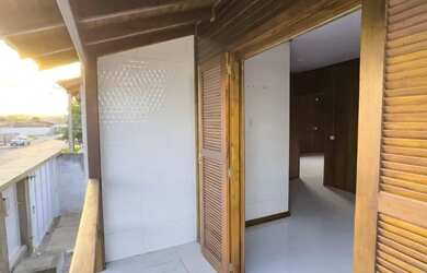 Imagem 8: Casa Madeira , com 4 quartos e 1 banheiros à Venda, 242 m² em Criciúma/SC