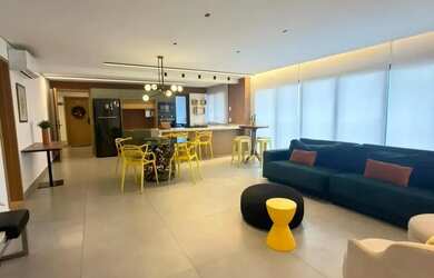 Imagem: O apartamento possui 3 Dormitórios, 4 Banheiros, 2 Vagas na