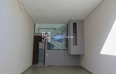 Imagem: A casa possui 3 Dormitórios, 4 Banheiros, 2 Vagas na garagem