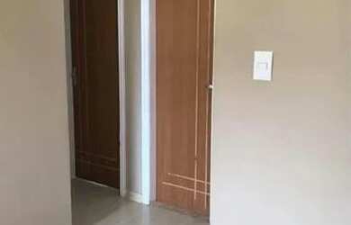 Imagem 1: Alugo apartamento rua de frente West shopping 990,00 aluguel 3 depósitos
