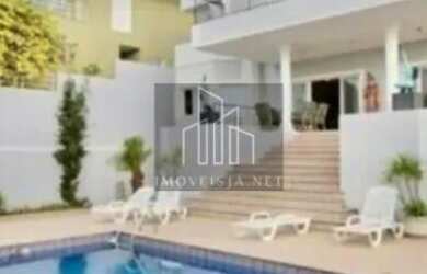 Imagem: A casa possui 5 Dormitórios, 5 Banheiros, 5 Vagas na garagem