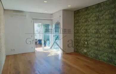 Imagem: A casa possui 3 Dormitórios, 5 Banheiros, 2 Vagas na garagem