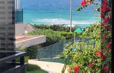 Imagem: A casa possui 3 Dormitórios, 2 Banheiros, 3 Vagas na garagem