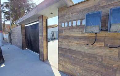 Imagem: A casa possui 2 Dormitórios, 2 Banheiros, 70m² de Área e