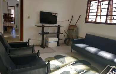 Imagem: A casa possui 2 Dormitórios, 1 Banheiro, 72m² de Área e