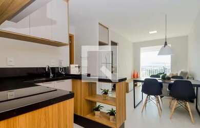 Imagem: O studio possui 1 Dormitório, 1 Banheiro, 1 Vaga na garagem