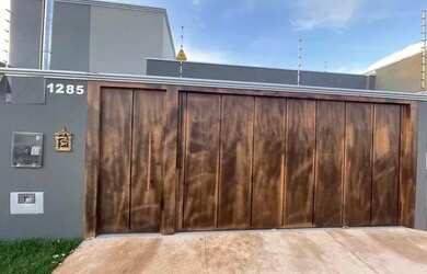 Imagem: A casa possui 3 Dormitórios, 4 Banheiros, 110m² de Área e