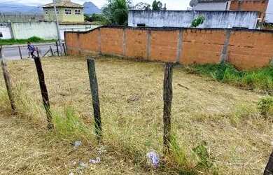 Imagem: O terreno possui 240m² de Área e está localizado em Parque