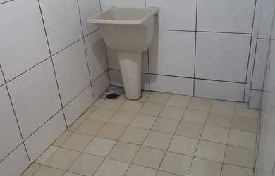 Imagem: A casa possui 1 Dormitório, 1 Banheiro e 40m² de Área e está